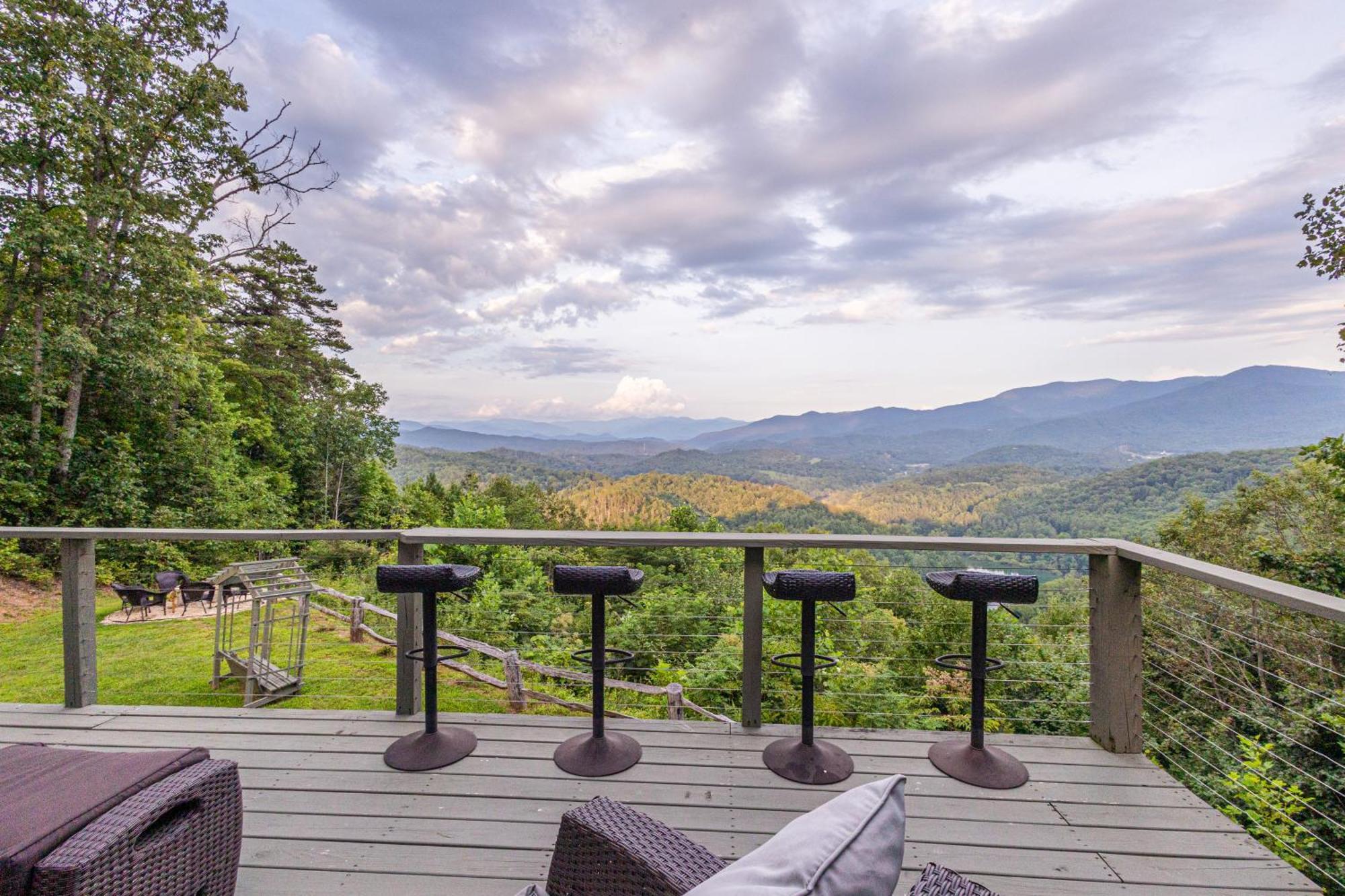 Stunning Mtn. Views! 4Br With All The Amenities! - Vista Vibes- ブライソン・シティ エクステリア 写真